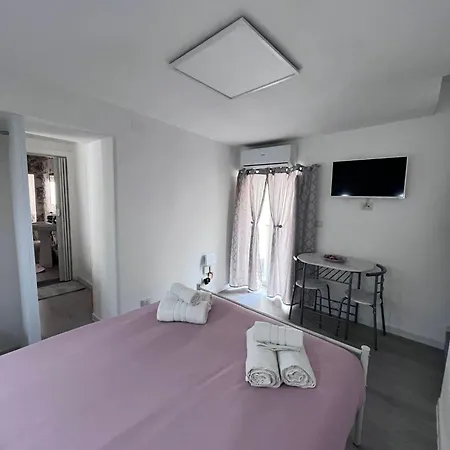 La Perla Di Titty נאפולי